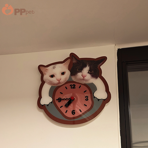 custom multi pet portrait clock